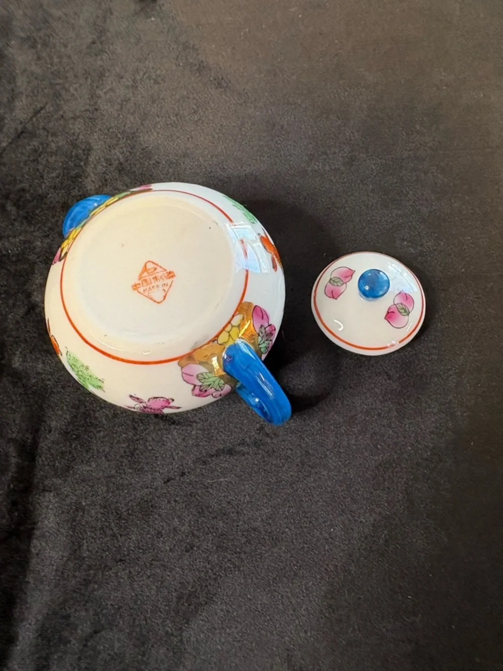 Vintage Chinese Miniature Fish-Themed Tea Serving Set - Picture 8 of 16